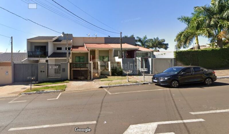 Casa com 3 Dormitórios, 1 Suíte, 1 Vaga de Garagem e 167.23m² de Área Privativa em Apucarana - Paraná