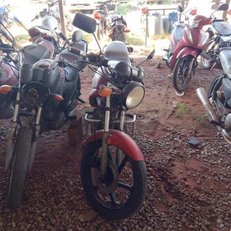 Imagem do leilão Leilão de Honda Cbx 200 Strada 1995 Vermelha em Rondonópolis - Mato Grosso