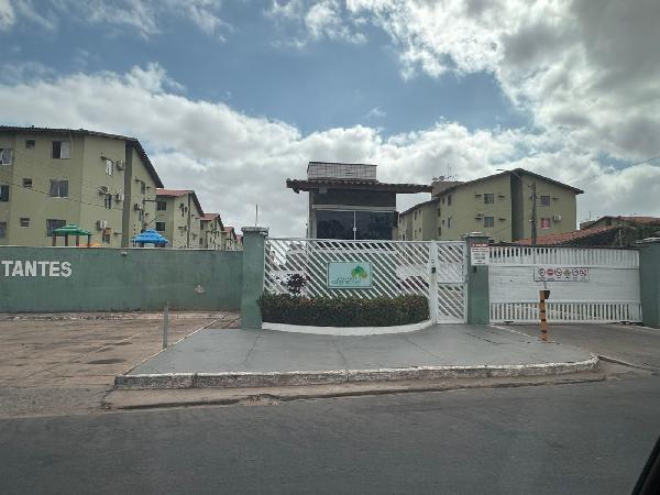 Apartamento no Condomínio Residencial Limeira com 2 Quartos e 1 Vaga em Sao Jose De Ribamar - Maranhão