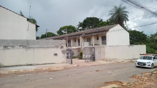 Casa com 2 Quartos e 1 Vaga em Condomínio em Cidade Ocidental - Goiás