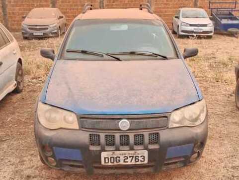 Fiat Palio Wk Adven Flex 2004/2005 na Cor Azul em Cáceres - Mato Grosso