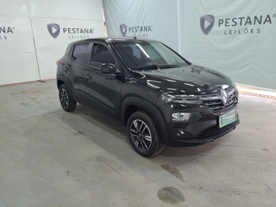 Automóvel preto Renault Kwid Intens 2 4 portas em galpão com pintura sem avarias visíveis