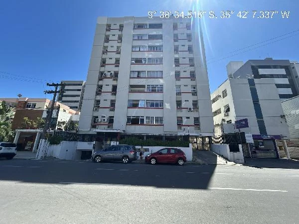 Apartamento com 3 Quartos, 1 Vaga e Varanda em Maceio - Alagoas
