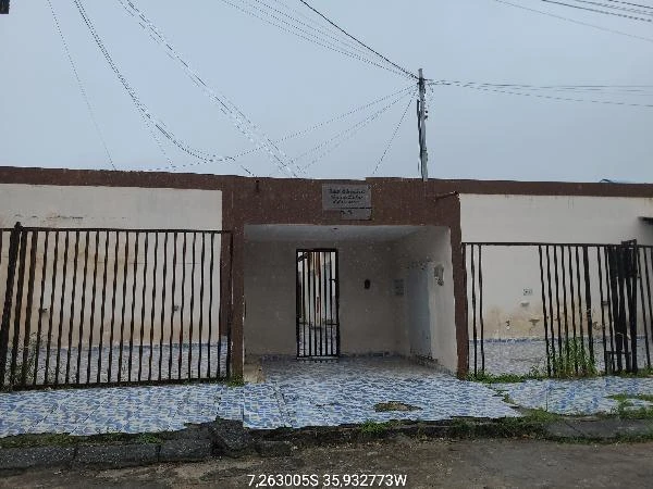 Casa no Condomínio Residencial Sueldo Alves com 2 Quartos e 1 Vaga na Garagem em Campina Grande - Paraíba
