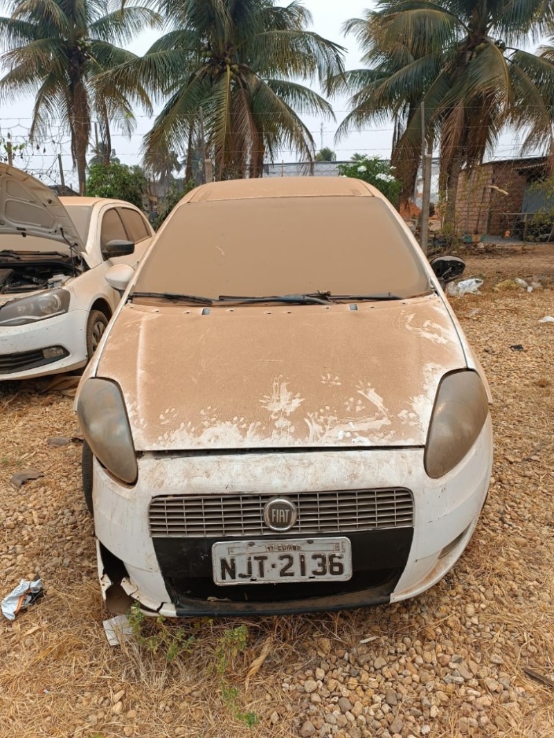 Fiat Punto 1.4 2010/2010 na Cor Branca em Primavera Do Leste - Mato Grosso