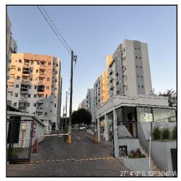 Apartamento no Condomínio Popular Res Real Class Ville com 2 Quartos e Varanda em Chapeco - Santa Catarina