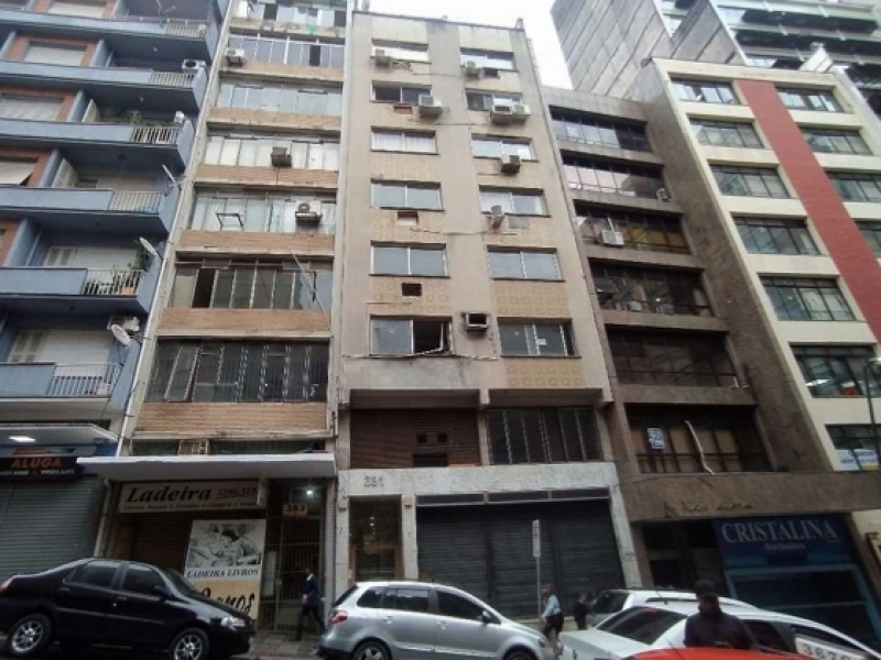 Apartamento no Edifício Bekaele com Área Privativa de 32,10m² e Área Total de 46,85m² em Porto Alegre - Rio Grande do Sul