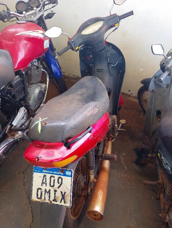 Imagem do leilão Leilão de Keller Kn110-8 Vermelha Sucata Aproveitável com Motor Inservível em Capanema - Paraná