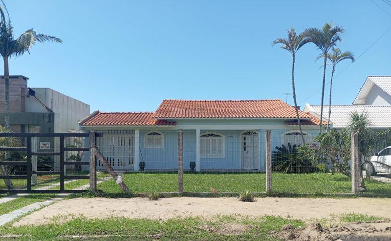 Imagem do leilão Leilão de Casa 134m² no Centro Ocupada com Desocupação por Conta do Adquirente em Tramandaí - Rio Grande do Sul