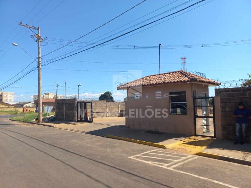 Apartamento com 2 Dormitórios em Condomínio de Interesse Social em Franca - São Paulo