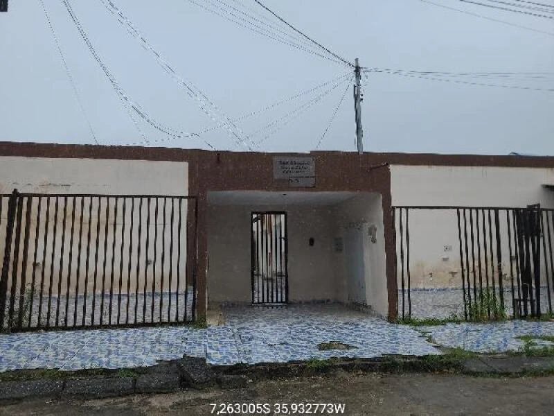 Casa no Condomínio Residencial Sueldo Alves com 2 Quartos e 1 Vaga de Garagem em Campina Grande - Paraíba