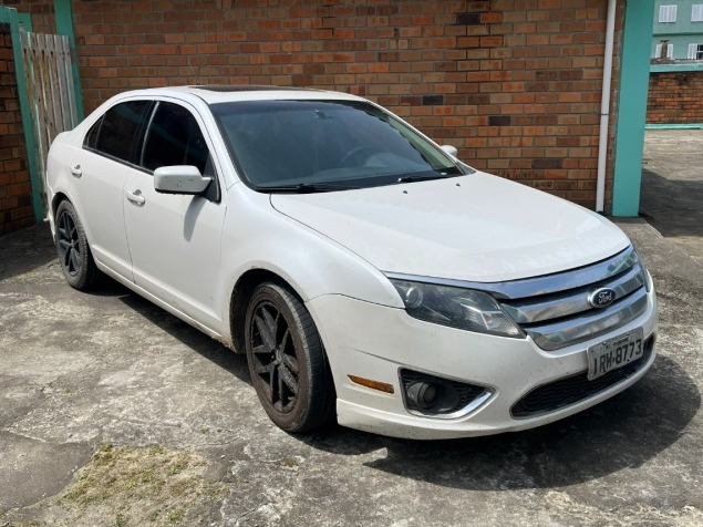 Ford Fusion I 2011 de Ano/Modelo com Placa IRW8773 em Rio Grande - Rio Grande do Sul