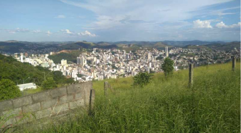 Casa em Condomínio Real Residence com Fração Ideal de 0,03467 da Área Total de 28.842,00m² e 1 Vaga de Garagem Privativa em Juiz De Fora - Minas Gerais