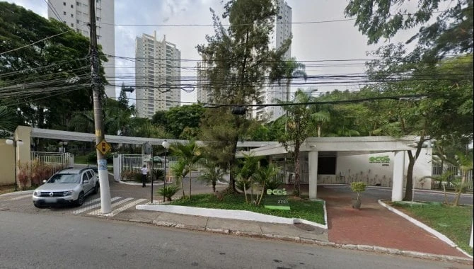 Apartamento Duplex no Edifício Canário no Condomínio Eco's Natureza Clube com 3 Vagas de Garagem em Taboão Da Serra - São Paulo