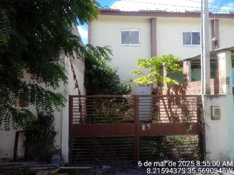 Casa com 2 Quartos e 76,3m² de Área Total em Gravatá - Pernambuco