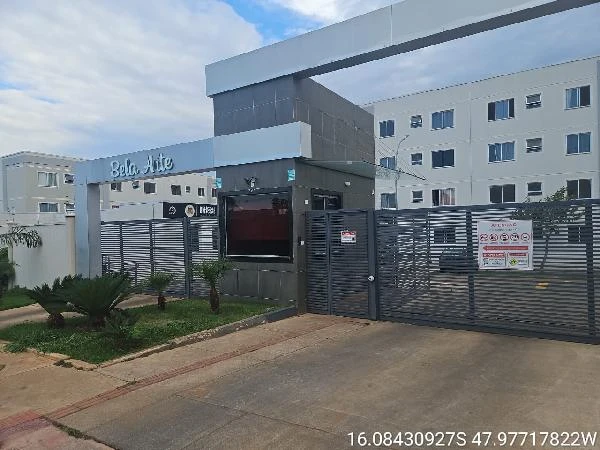 Apartamento no Condomínio Bela Arte com 2 Quartos e 1 Vaga na Garagem em Valparaiso De Goias - Goiás