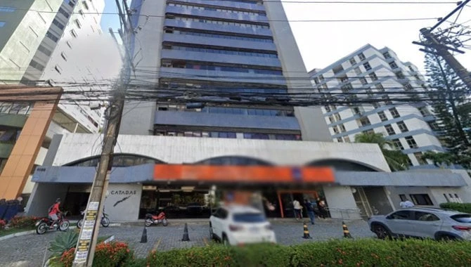 Salas 2 Salas Comerciais 174,50m² cada com 4 Vagas no Edifício Catabas Tower em Salvador - Bahia