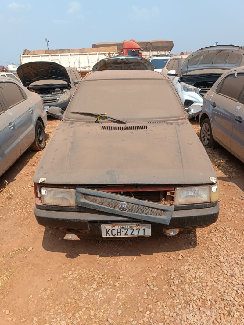 Fiat Uno Mille Ep 1996 Vermelha em Rondonópolis - Mato Grosso