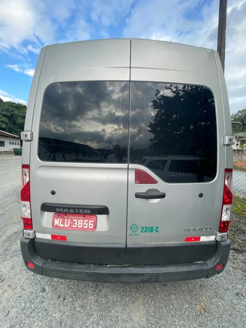 Imagem do leilão Leilão de Renault Master EUR STDL3 2013/2014 na Cor Prata em null